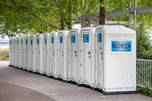 Porta potty rental for outdoor events in Sweet Springs, MO