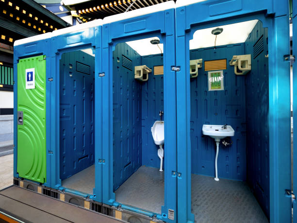 Best Portable restroom trailer rental  in Sweet Springs, MO